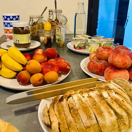 Les Cagettes En Bed & Breakfast