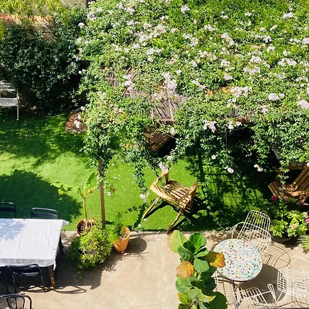Les Cagettes En Bed and Breakfast 3*