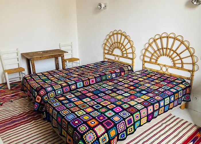 Les Cagettes En Bed & Breakfast